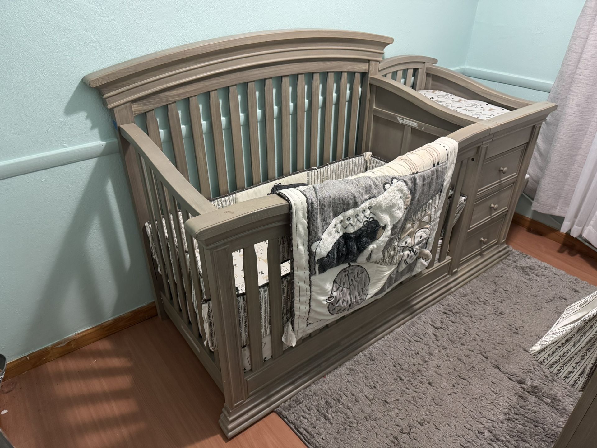 Baby Crib Complete Set!!!