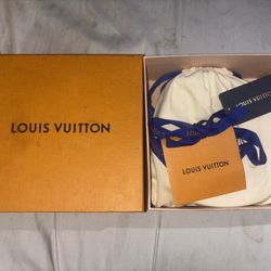 Louis Vuitton Matte Black Men’s Belt 