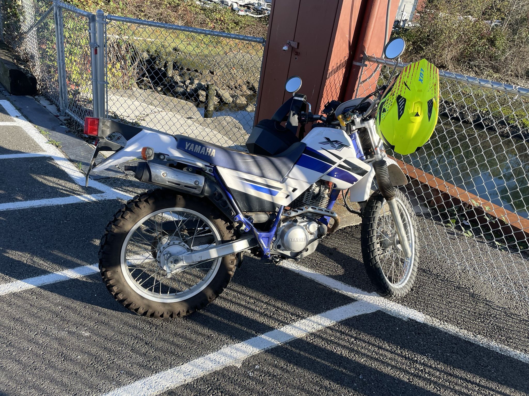 2002 Yamaha 225xt