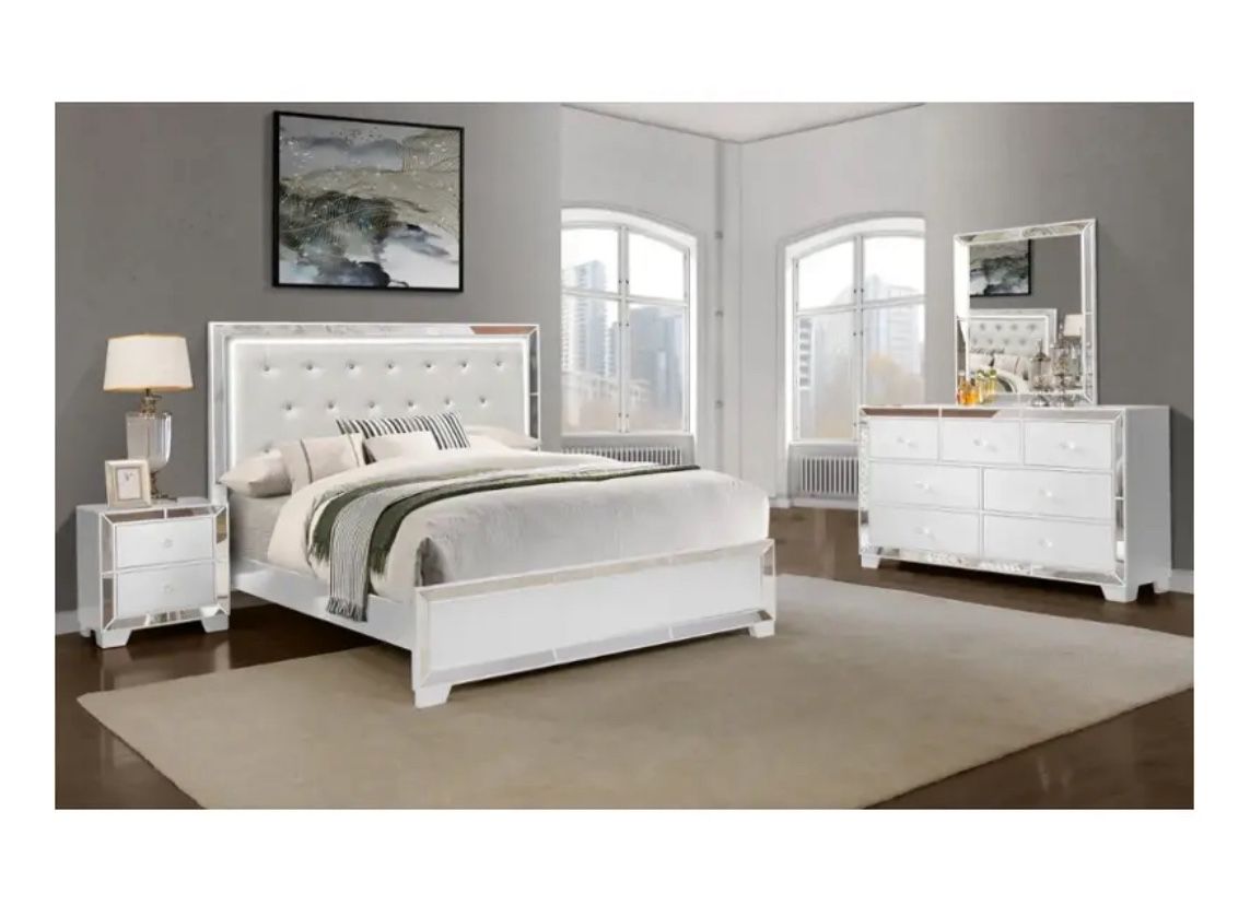 Queen Bedroom Set