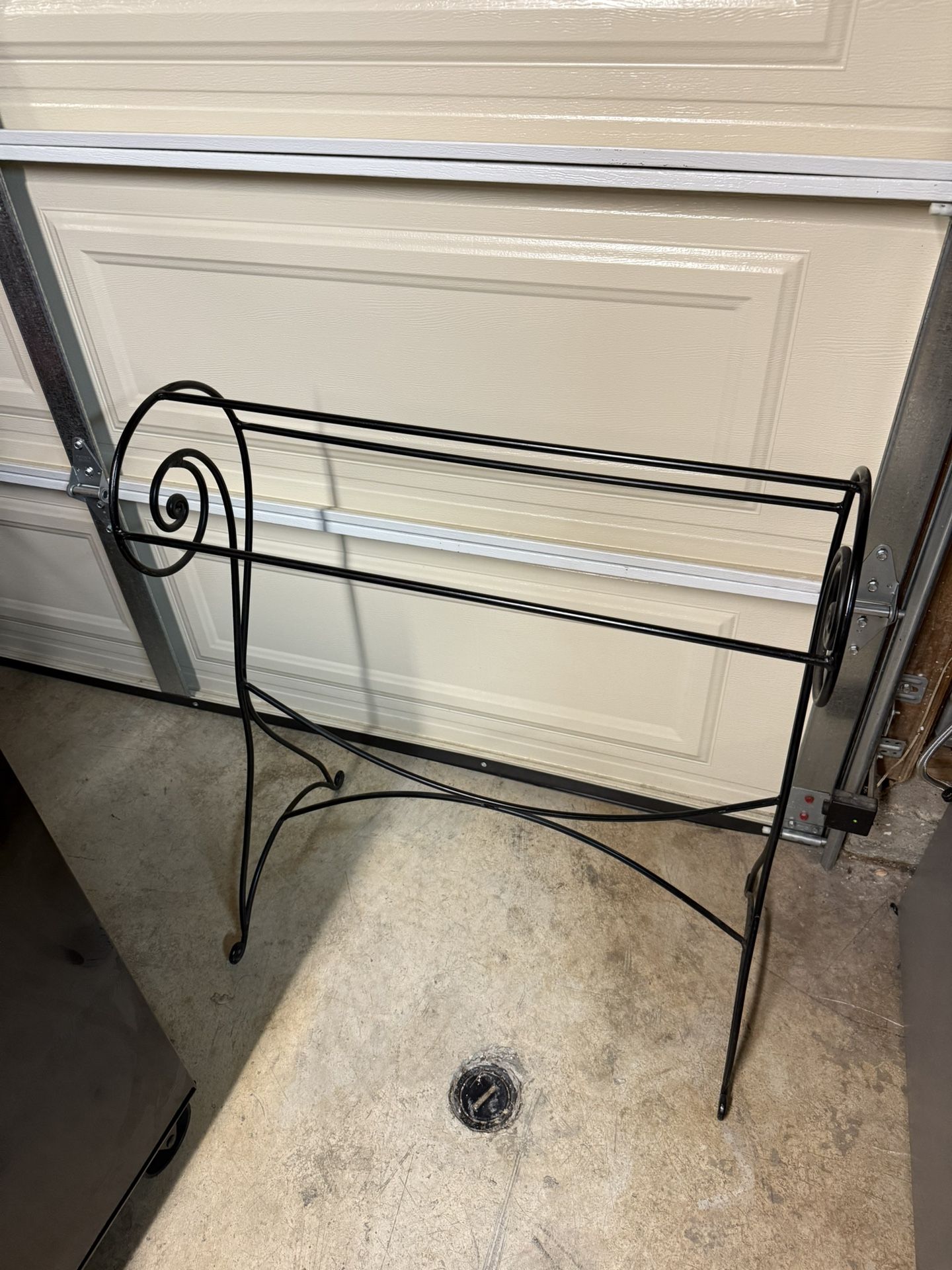 Blanket rack