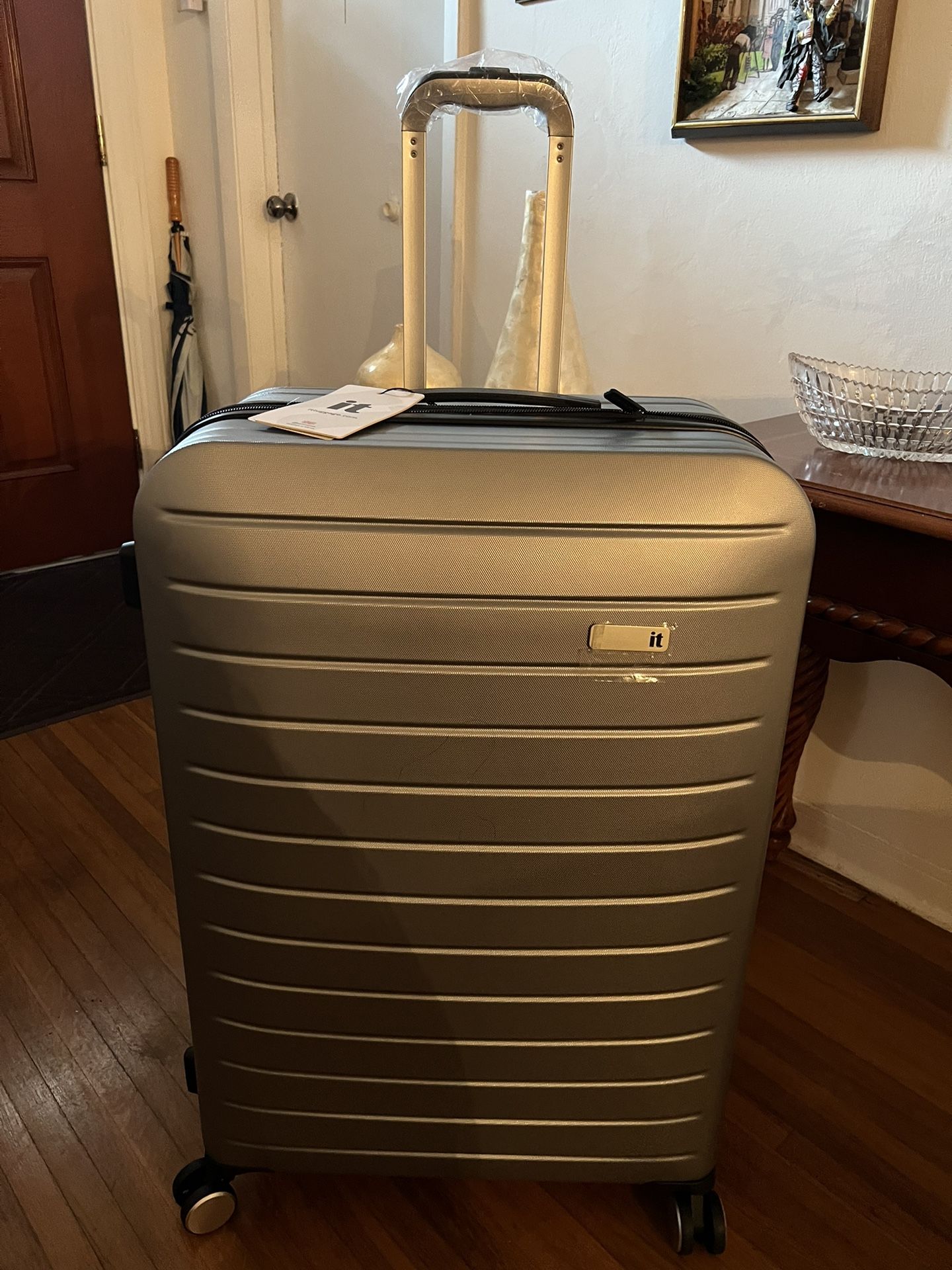 It cheap legion luggage