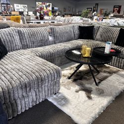 Customizable Sectional! $2099 🖤☎️✨ Any Color & Fabric!