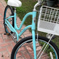 ELECTRA TOWNIE 7 SPEED LIKE NEW READY TO RIDE 26” Wheels