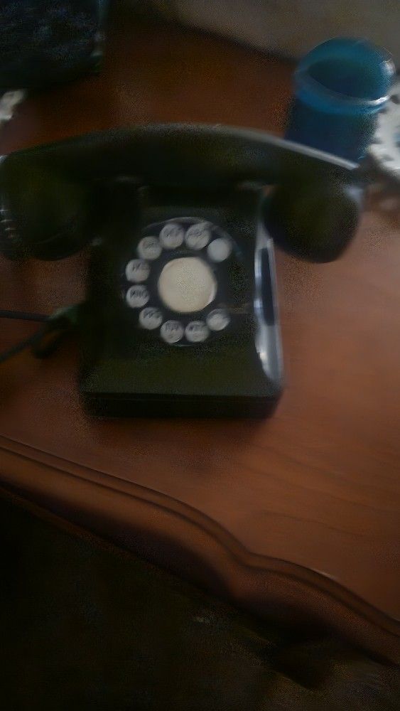 Western Electric Model 302 rotary telephone