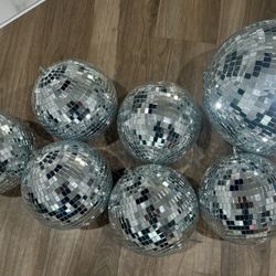 Disco balls for creative photographers