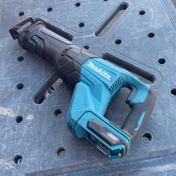 Brand  New Mikita 40v Sawzall