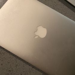 Macbook Air 11 Inch (used)