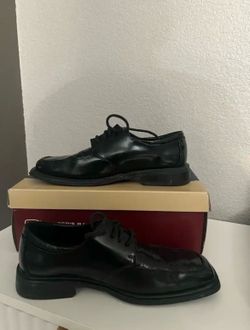 brand new men’s dress shoes size 6.5