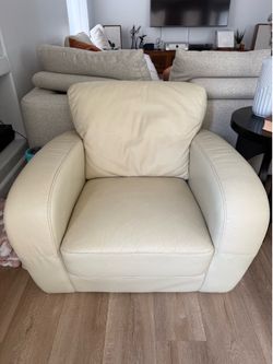 2 arm chairs