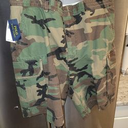 Polo Ralph Lauren Camouflage Short Pants . Size 42W. New.  IF IT'S UP IT'S AVAILABLE.  THANKS 