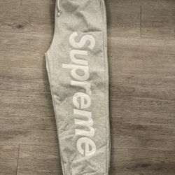 grey supreme sweats 