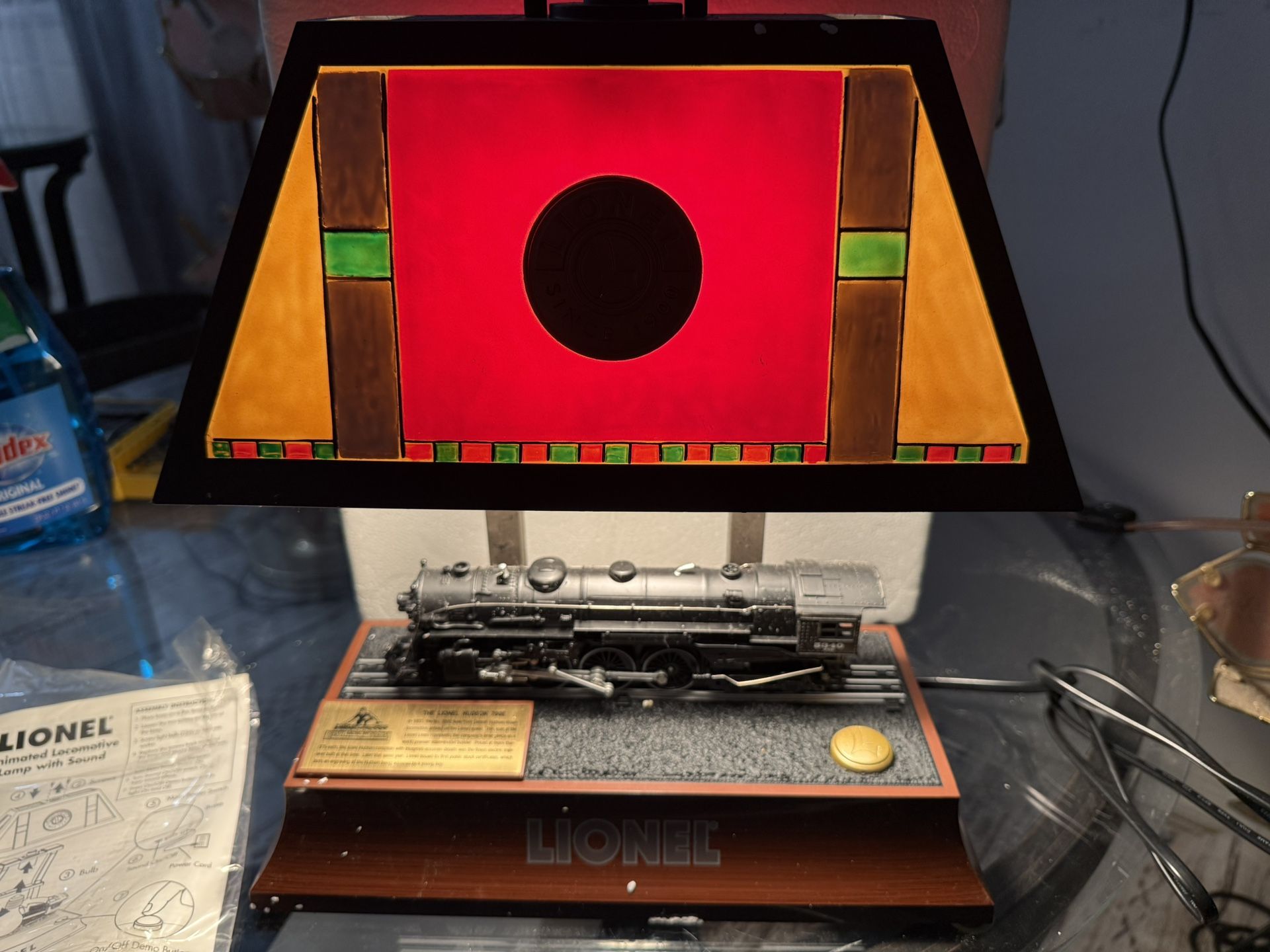 Lionel Train Animated Hudson 700 Table Lamp