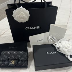 NEW AUTHENTIC CHANEL CLASSIC FLAP  CARD WALLET