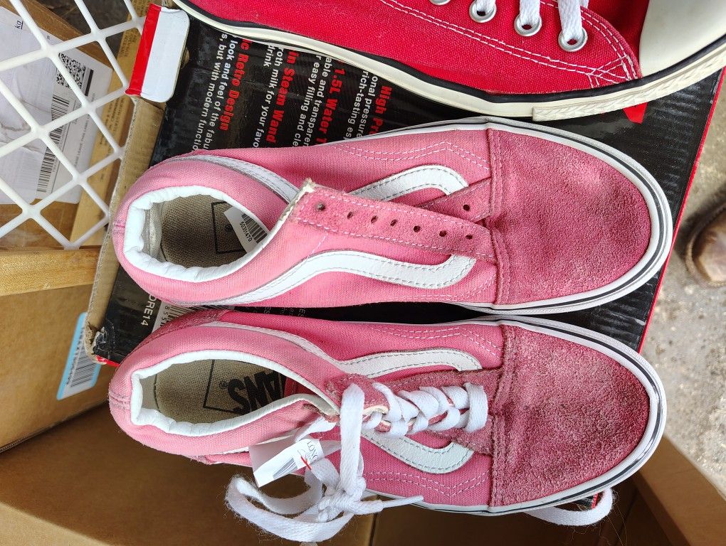 Vans & Converse