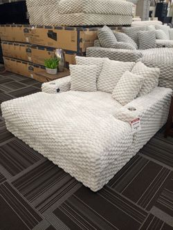 Chaise Lounge