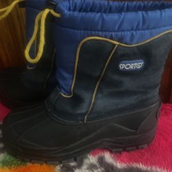 Snow Boots. 