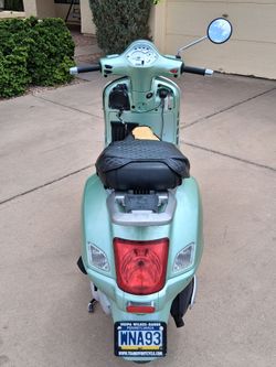 Clean title 2006 vespa gt200