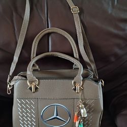 Hermosa Cartera Nueva 