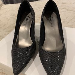 Black Sparkle Pumps