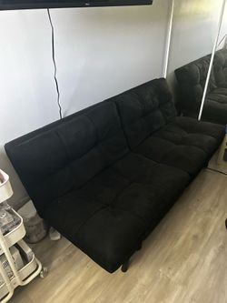 black futon