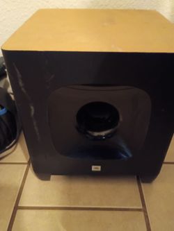 JBL Powered Subwoofer SB400