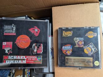 Vintage SPORTS COLLECTIBLES (JORDAN,LAKERS,DODGERS,RAIDERS) SOLD AS A BUNDLE  