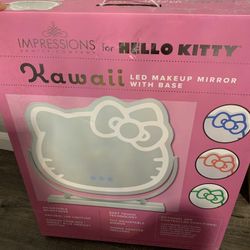 Hello Kitty Mirror