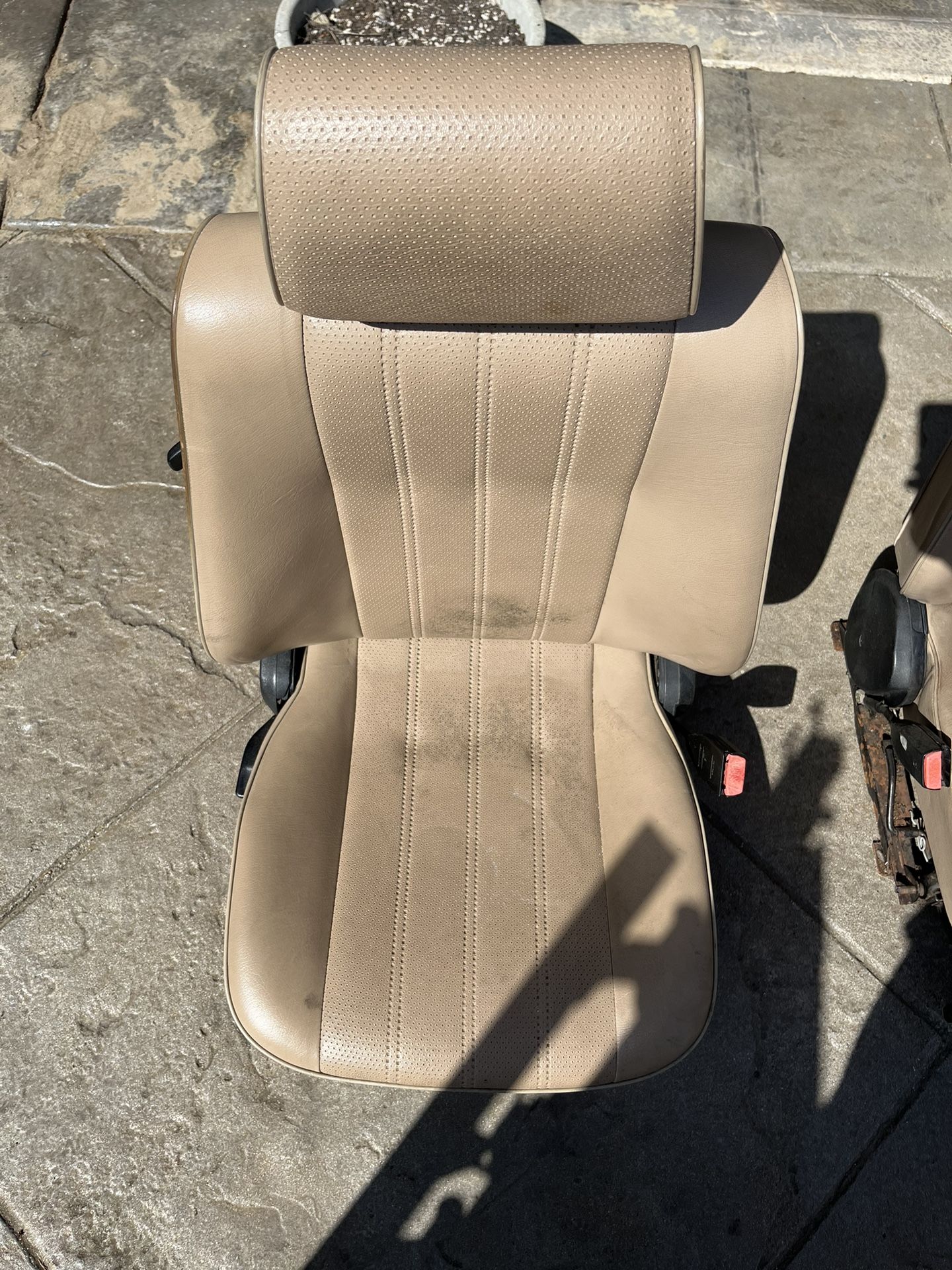 BMW E30 Seats