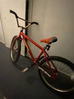 Throne the goon 23 inch maxed out