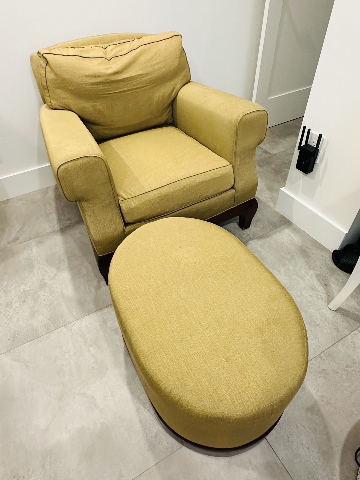Holly Hunt Chair And Ottoman