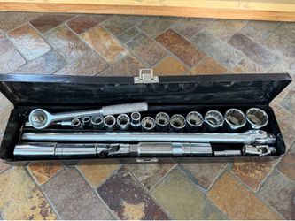 Socket wrench, breaker bar & multiple sockets
