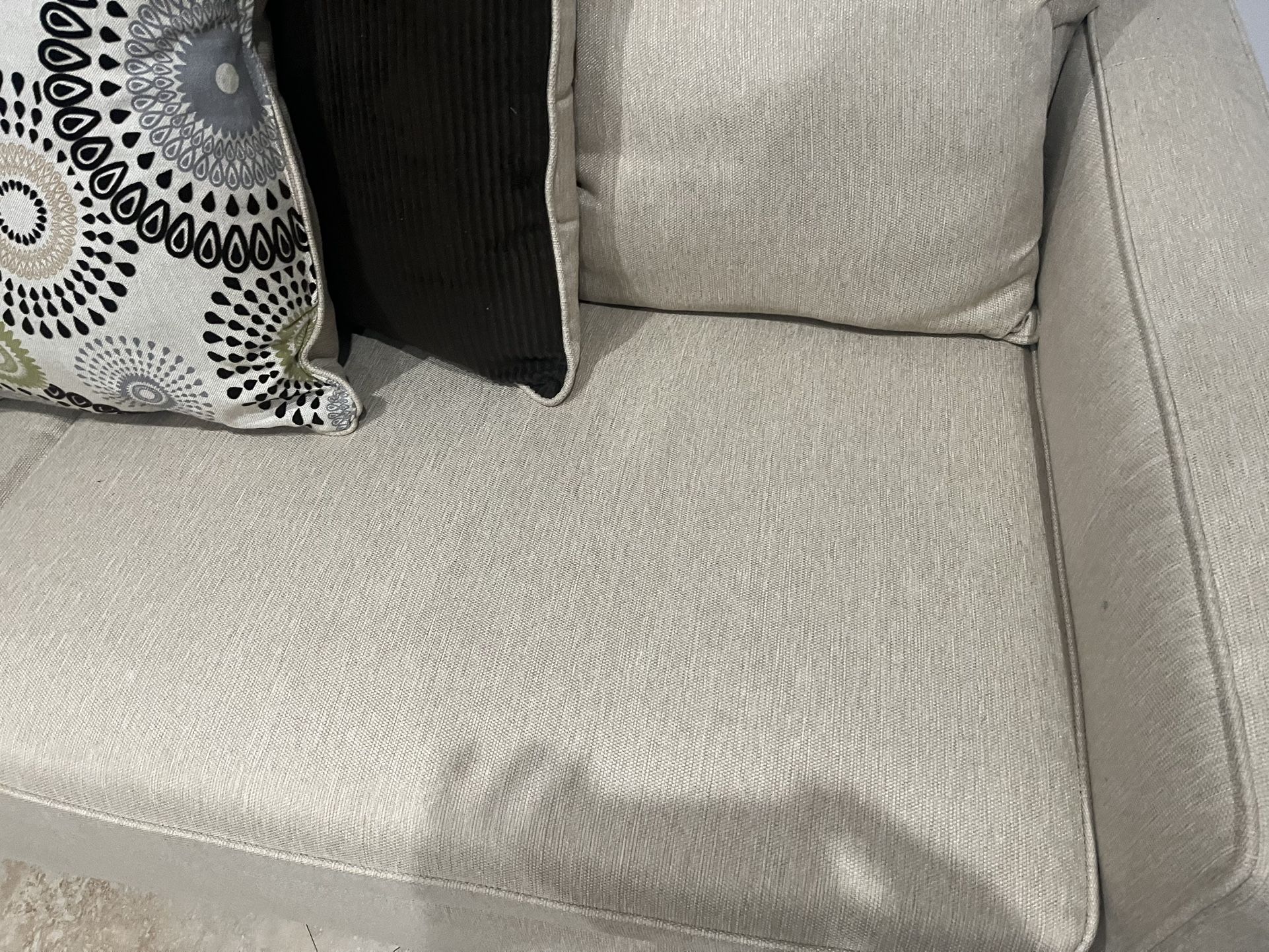 Living Room Couch And 2 Accent Chairs