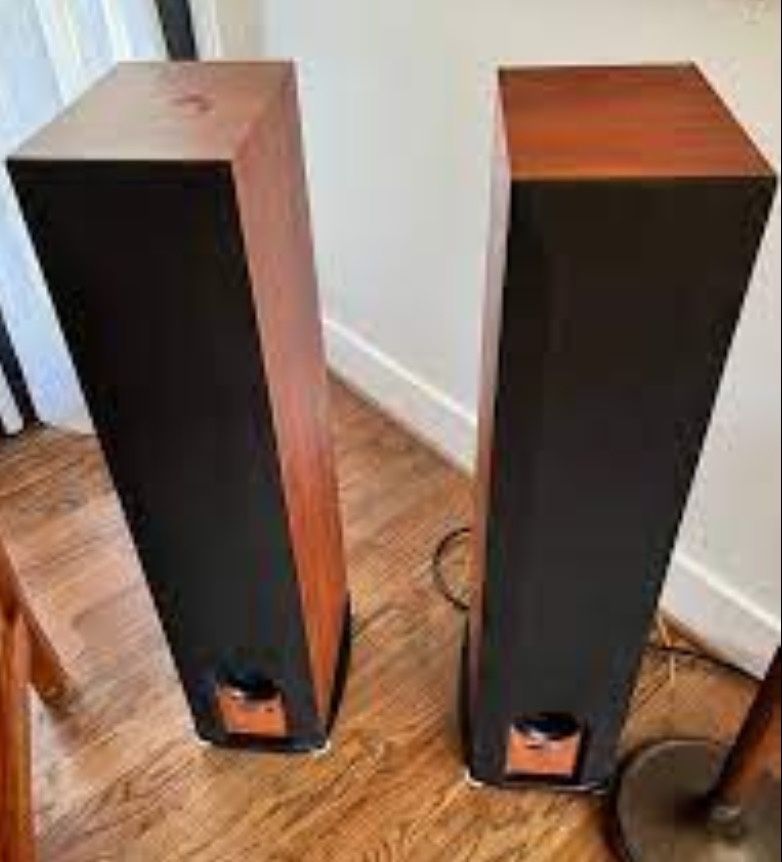 Pair Polk R50 Tower Speakers + Onkyo TX-902 Receiver W Remote