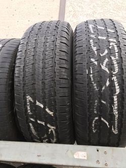 2256517 2 used tires brand Michelin