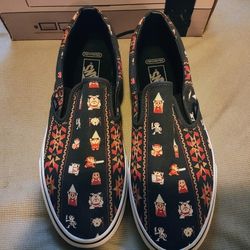 Nintendo Vans Size 12 (Zelda)