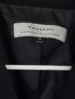 Tahari Arthur S. Levine women's Blazer size 14