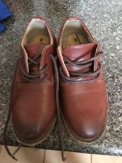 Shoes size 8