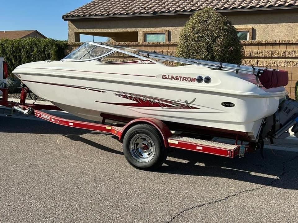 2002 Glastron SX