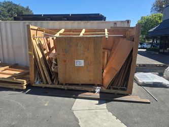 Free Pallets/ Crates/ Wood