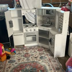 Toy Kitchen