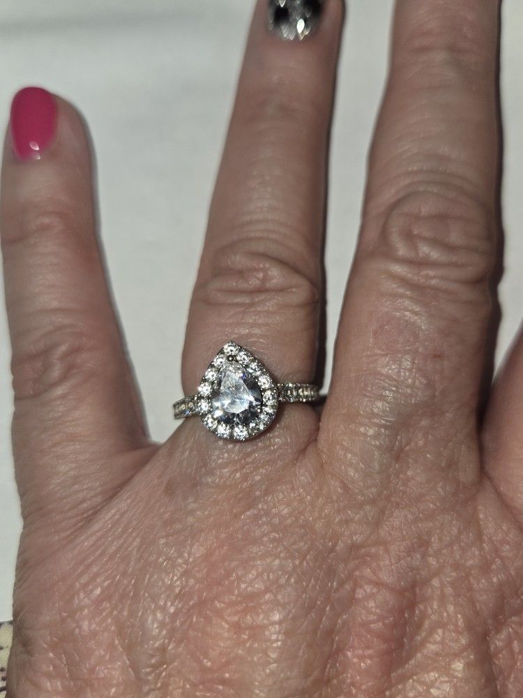 Pear Shaped Mossinate Ring