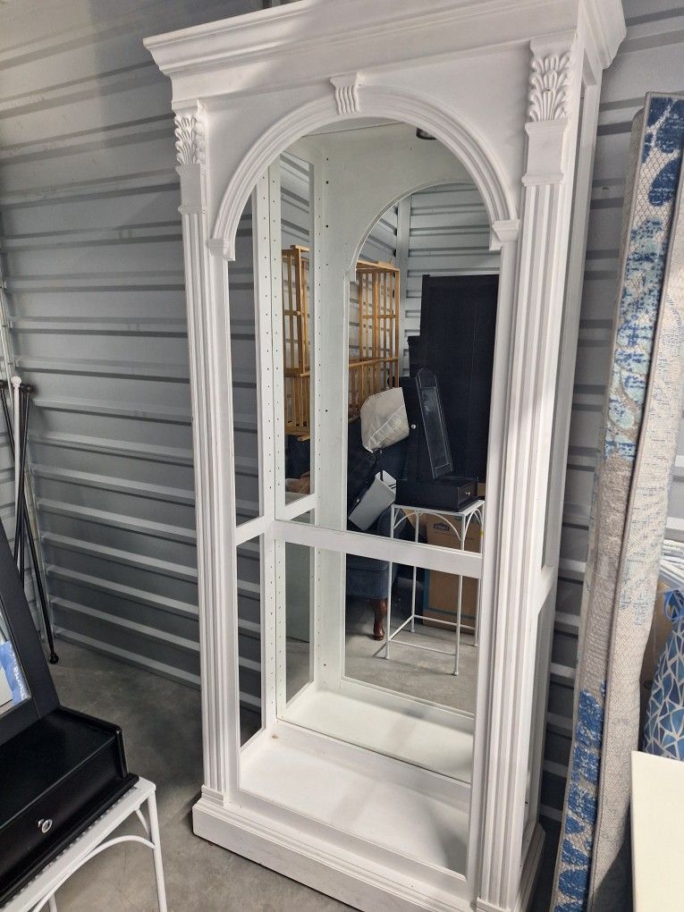 Curio Cabinet With Glass Shelves Abd Lighting