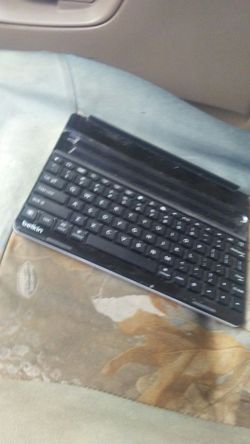 Bluetooth keyboard