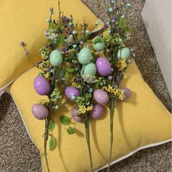 Easter Floral Egg Decor