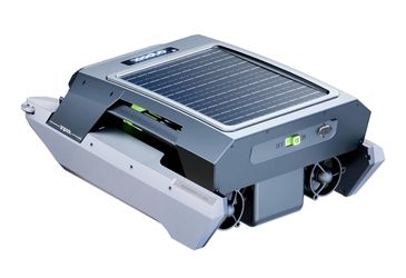Solar-Powered Robotic Pool Skimmer