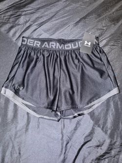 Women’s Under Armour shorts size Small