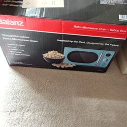 Galans 50s style microwave