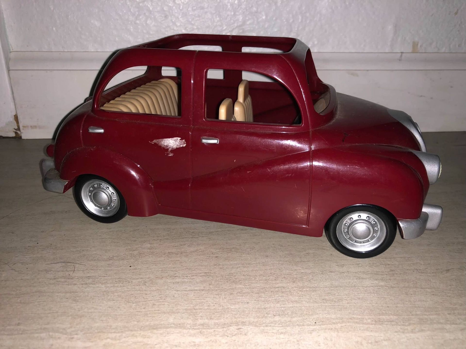 Calico Critters Family Car