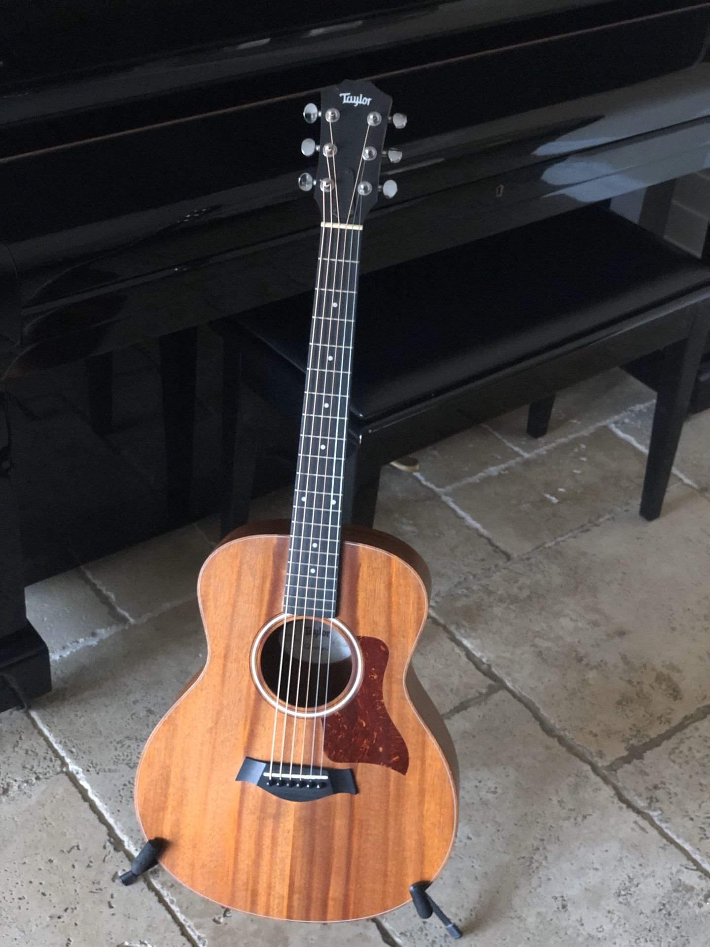 GS Mini Taylor Guitar Mahogany
